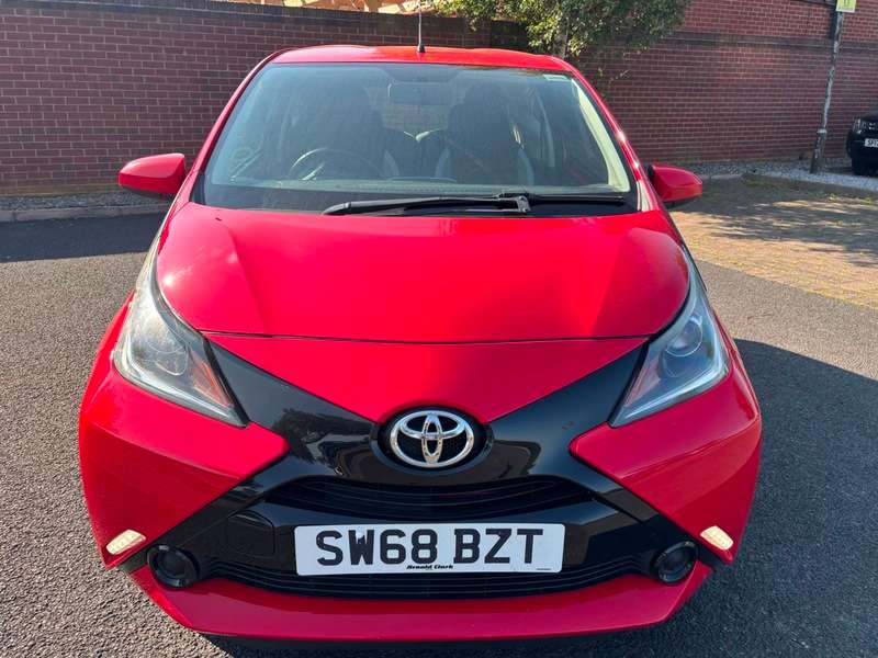 A 2018 TOYOTA AYGO VVT-I X-PLAY A 2018 TOYOTA AYGO VVT-I X-PLAY