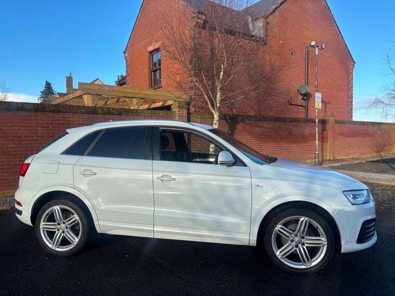 2015 AUDI Q3 2015 AUDI Q3
