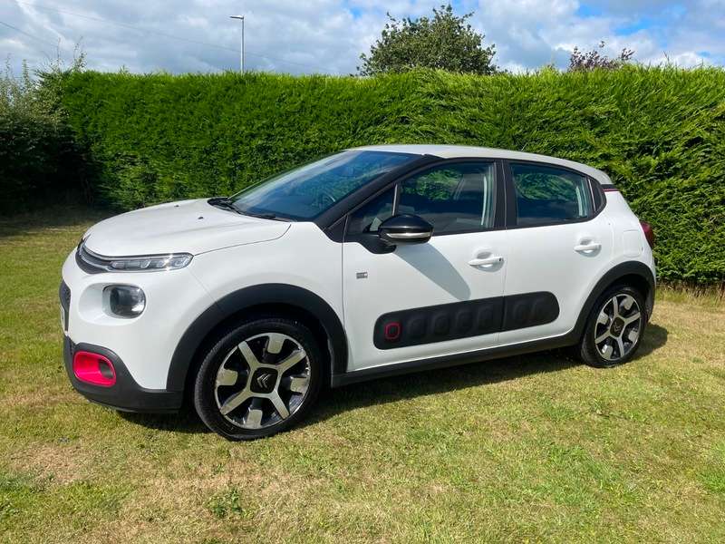 A 2019 CITROEN C3 PURETECH ELLE EA6 AUTOMATIC A 2019 CITROEN C3 PURETECH ELLE EA6 AUTOMATIC
