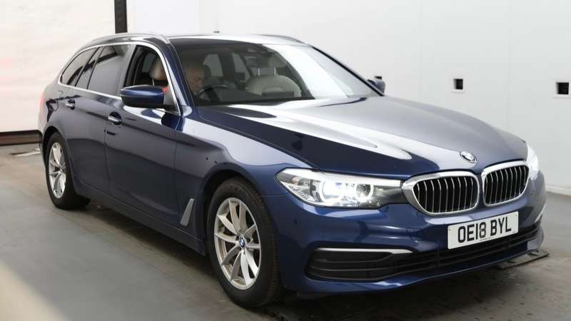 A 2018 BMW 5 SERIES 520d SE TOURING AUTOMATIC A 2018 BMW 5 SERIES 520d SE TOURING AUTOMATIC