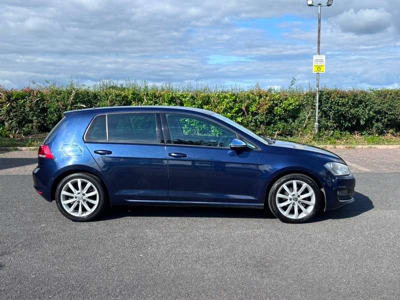 A 2014 VOLKSWAGEN GOLF GT TDI BLUEMOTION TECHNOLOGY A 2014 VOLKSWAGEN GOLF GT TDI BLUEMOTION TECHNOLOGY