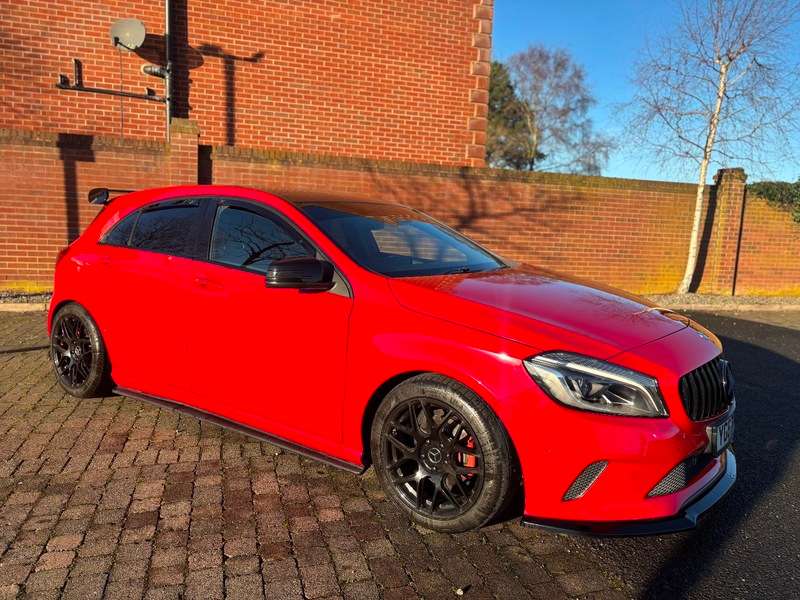 A 2018 MERCEDES A CLASS A180d SPORT PREMIUM PLUS A 2018 MERCEDES A CLASS A180d SPORT PREMIUM PLUS