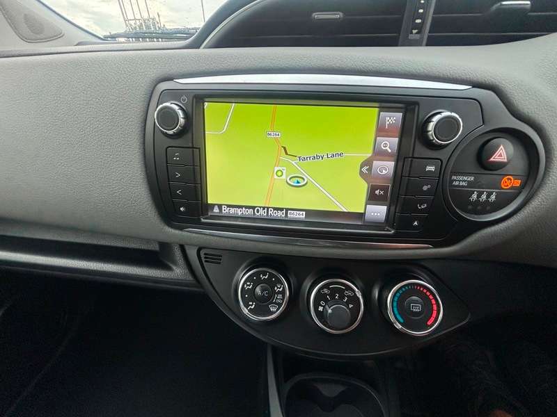 2017 TOYOTA YARIS 2017 TOYOTA YARIS