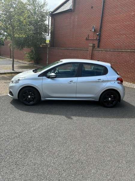 2017 PEUGEOT 208 2017 PEUGEOT 208