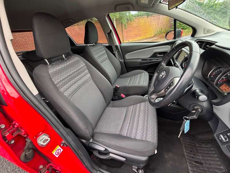 2017 TOYOTA YARIS 2017 TOYOTA YARIS