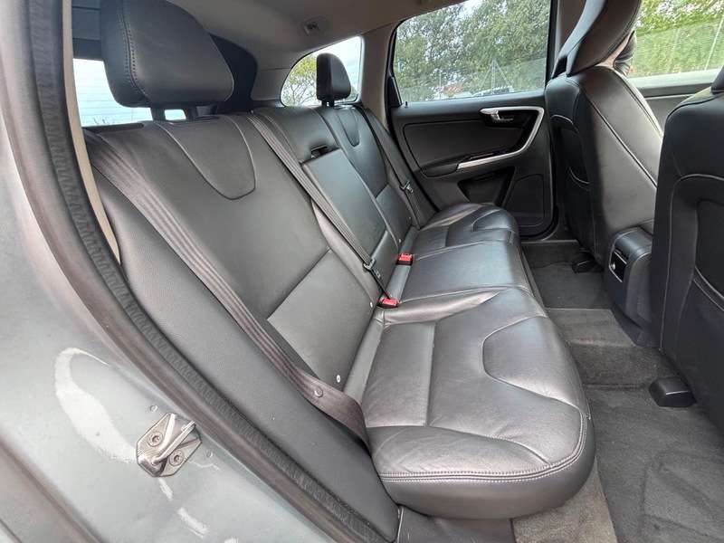 2014 VOLVO XC60 2014 VOLVO XC60