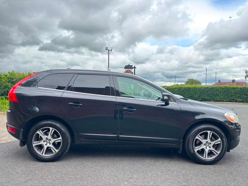 2011 VOLVO XC60 2011 VOLVO XC60