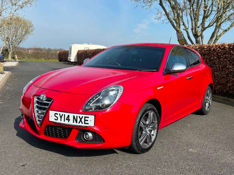 A 2014 ALFA ROMEO GIULIETTA TB MULTIAIR EXCLUSIVE A 2014 ALFA ROMEO GIULIETTA TB MULTIAIR EXCLUSIVE