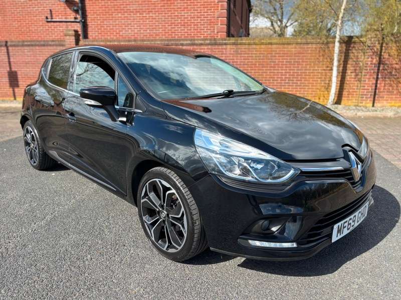 A 2019 RENAULT CLIO ICONIC DCI A 2019 RENAULT CLIO ICONIC DCI