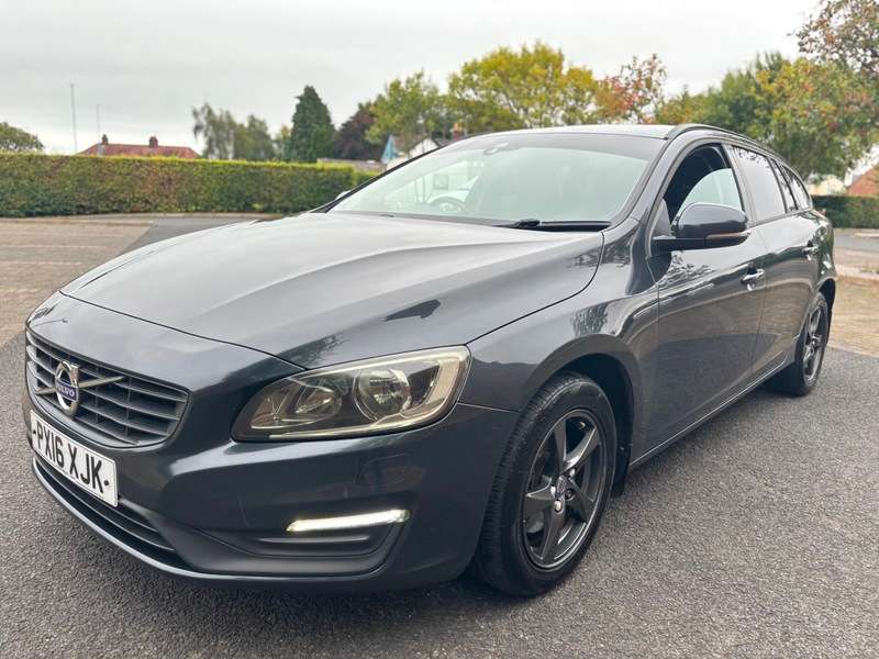 A 2016 VOLVO V60 D4 BUSINESS EDITION A 2016 VOLVO V60 D4 BUSINESS EDITION