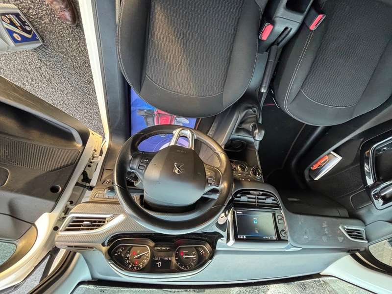 2017 PEUGEOT 208 2017 PEUGEOT 208