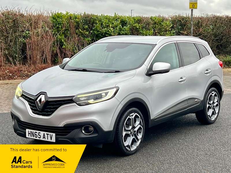 A 2015 RENAULT KADJAR DYNAMIQUE S NAV DCI £20 TAX A 2015 RENAULT KADJAR DYNAMIQUE S NAV DCI £20 TAX