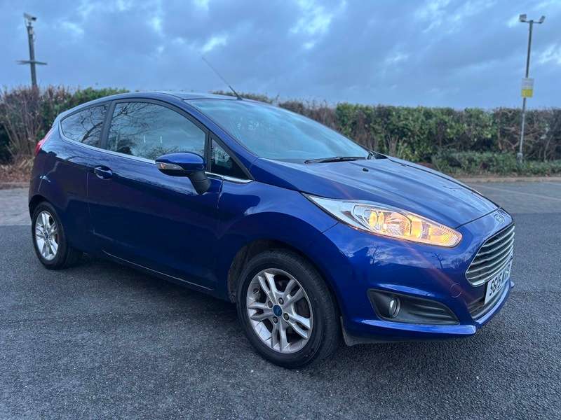 A 2015 FORD FIESTA ZETEC A 2015 FORD FIESTA ZETEC