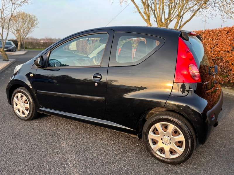 2009 PEUGEOT 107 2009 PEUGEOT 107