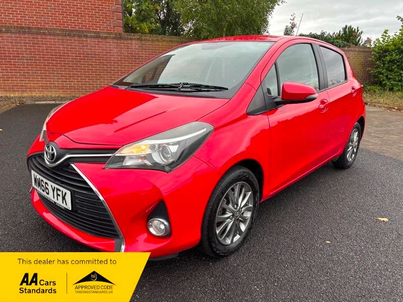 A 2017 TOYOTA YARIS VVT-I ICON M-DRIVE AUTOMATIC A 2017 TOYOTA YARIS VVT-I ICON M-DRIVE AUTOMATIC