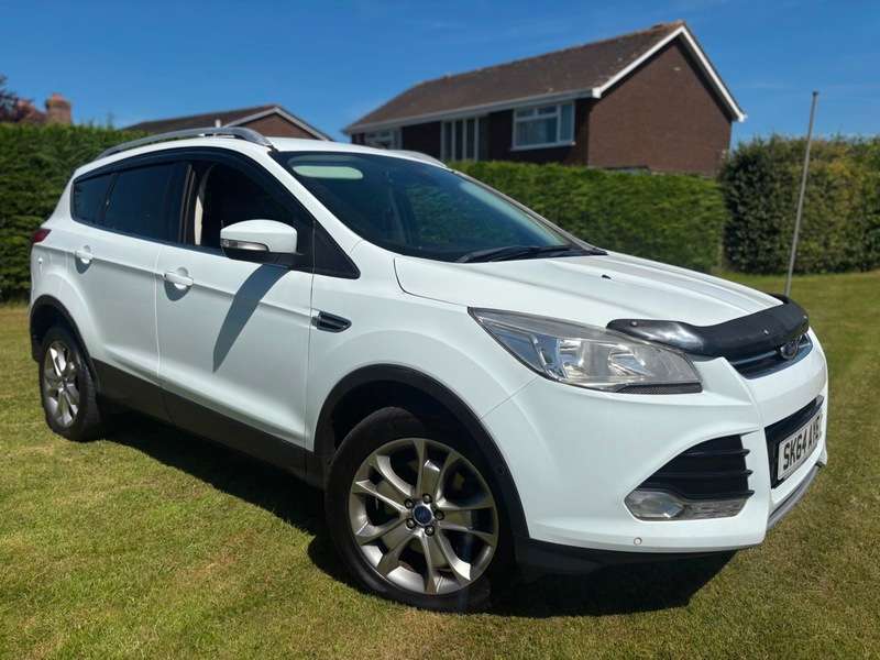 A 2014 FORD KUGA TITANIUM TDCI A 2014 FORD KUGA TITANIUM TDCI