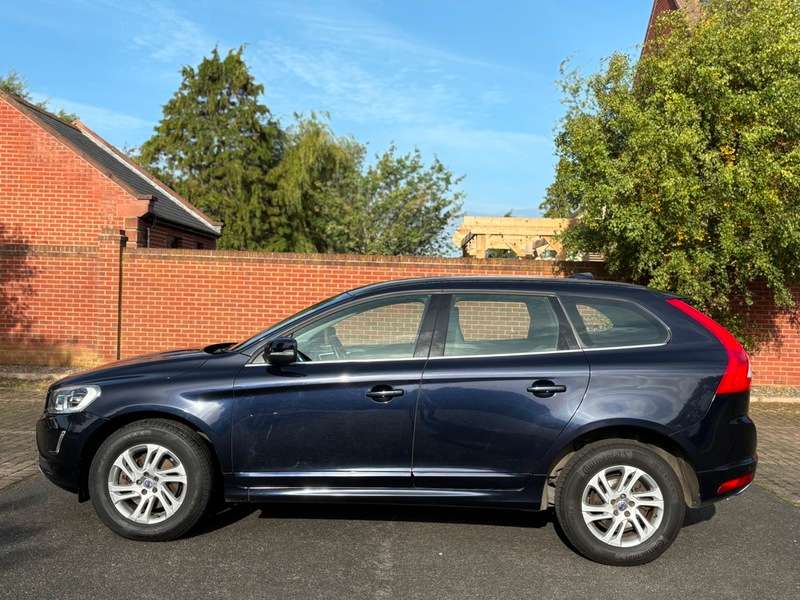 2017 VOLVO XC60 2017 VOLVO XC60