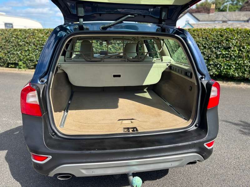 2011 VOLVO XC70 2011 VOLVO XC70