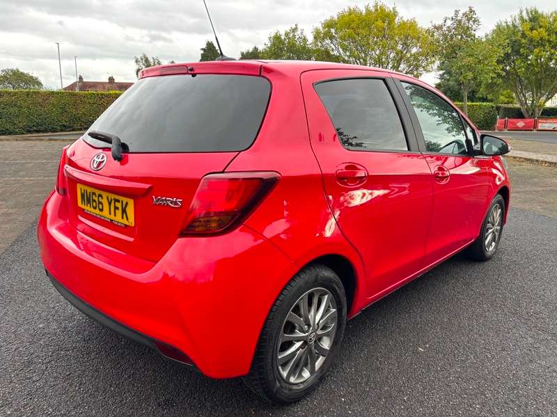 2017 TOYOTA YARIS 2017 TOYOTA YARIS