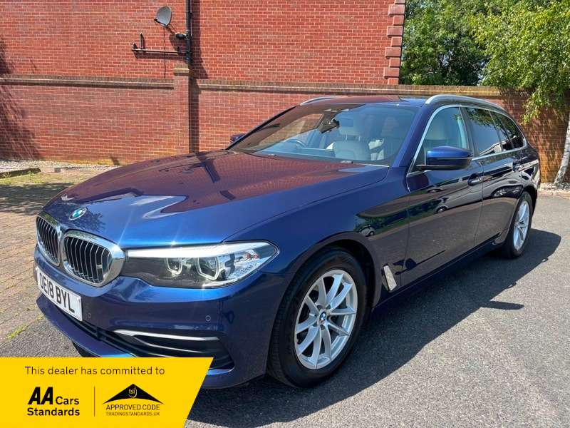 A 2018 BMW 5 SERIES 520d SE TOURING AUTOMATIC A 2018 BMW 5 SERIES 520d SE TOURING AUTOMATIC