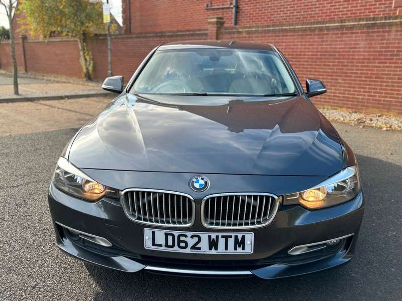 A 2012 BMW 3 SERIES 320d MODERN A 2012 BMW 3 SERIES 320d MODERN