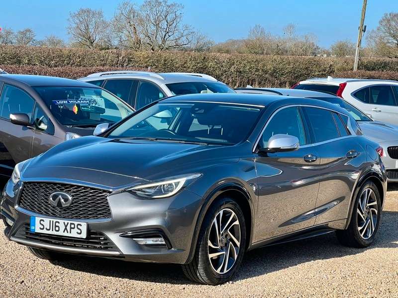 A 2016 INFINITI Q30 PREMIUM 1.5dCi £20 TAX A 2016 INFINITI Q30 PREMIUM 1.5dCi £20 TAX