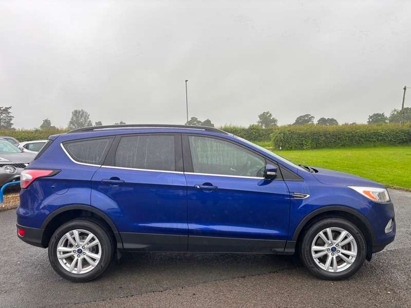 A 2017 FORD KUGA ZETEC TDCI A 2017 FORD KUGA ZETEC TDCI