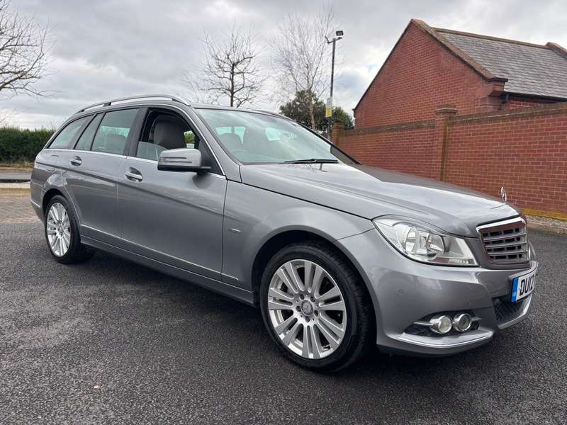A 2012 MERCEDES C CLASS C180 BLUEEFFICIENCY ELEGANCE ESTATE AUTOMATIC A 2012 MERCEDES C CLASS C180 BLUEEFFICIENCY ELEGANCE ESTATE AUTOMATIC