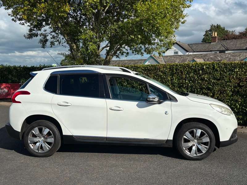 A 2014 PEUGEOT 2008 CROSSWAY A 2014 PEUGEOT 2008 CROSSWAY
