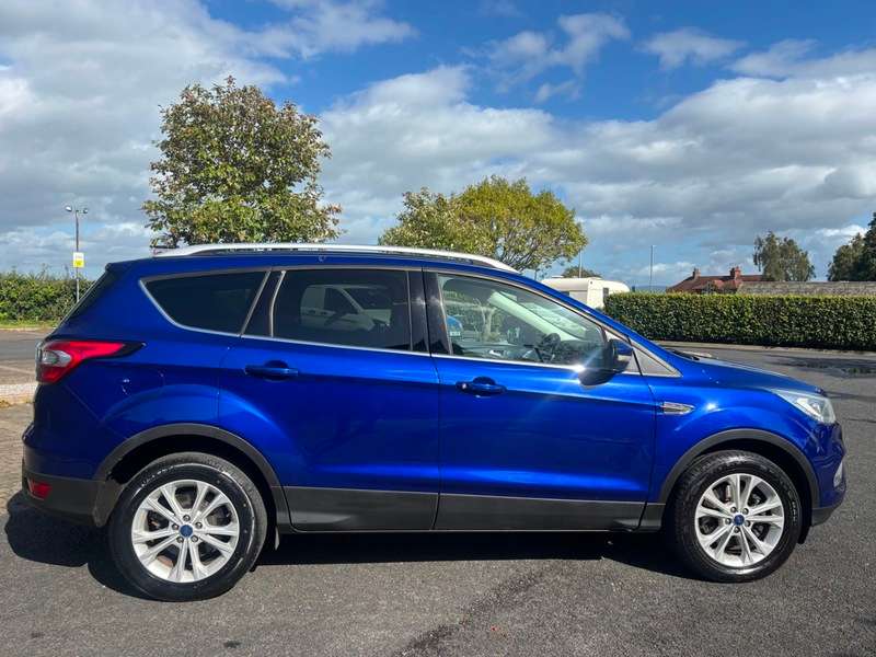 A 2017 FORD KUGA TITANIUM TDCI A 2017 FORD KUGA TITANIUM TDCI
