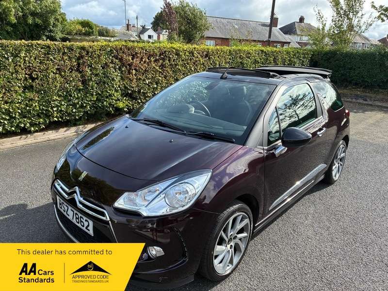 A 2015 CITROEN DS3 PURETECH DSTYLE PLUS A 2015 CITROEN DS3 PURETECH DSTYLE PLUS