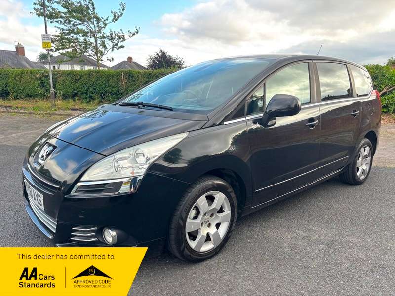 A 2011 PEUGEOT 5008 HDI FAMILY 7 SEATER A 2011 PEUGEOT 5008 HDI FAMILY 7 SEATER