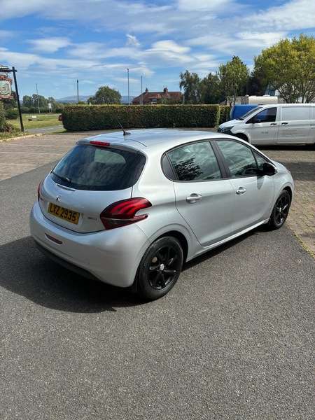 A 2017 PEUGEOT 208 ACTIVE 2017 A 2017 PEUGEOT 208 ACTIVE 2017