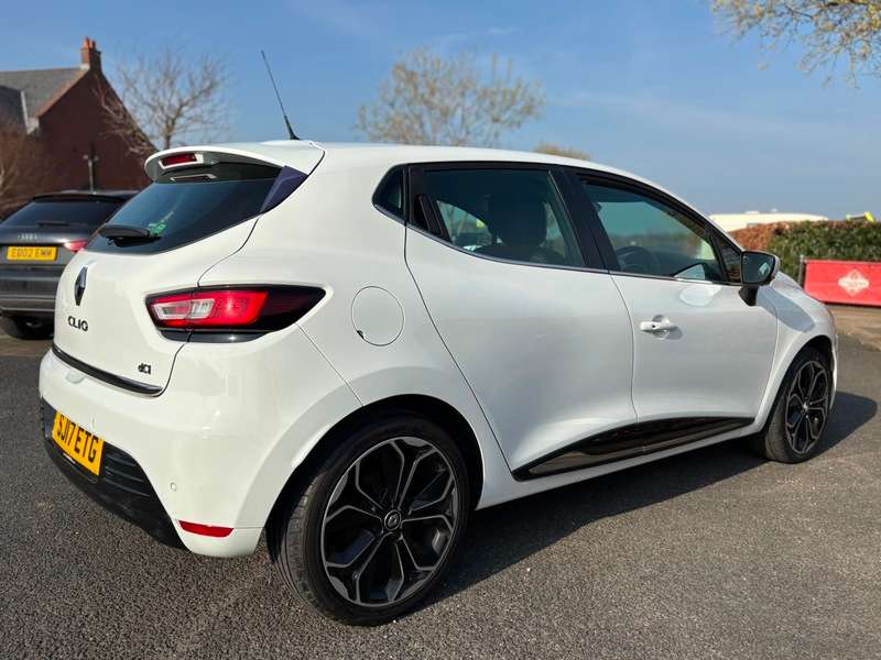 2017 RENAULT CLIO 2017 RENAULT CLIO