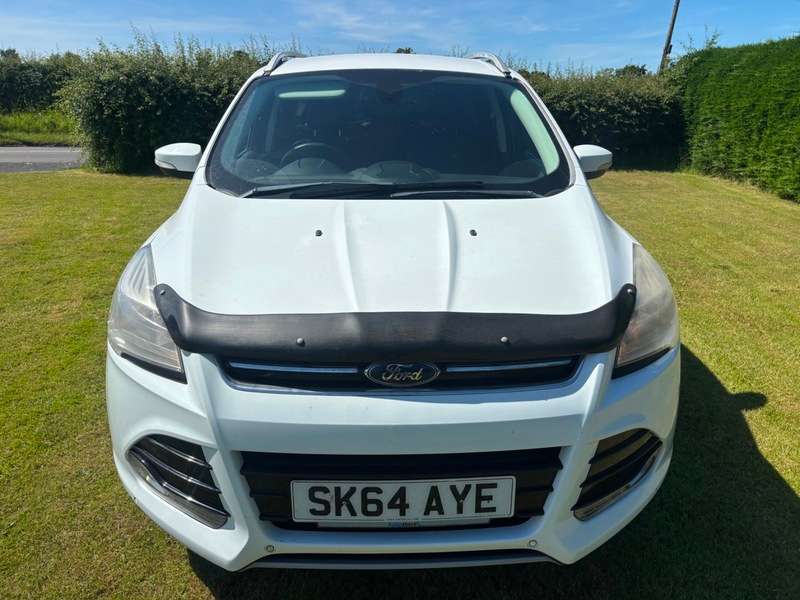 A 2014 FORD KUGA TITANIUM TDCI A 2014 FORD KUGA TITANIUM TDCI