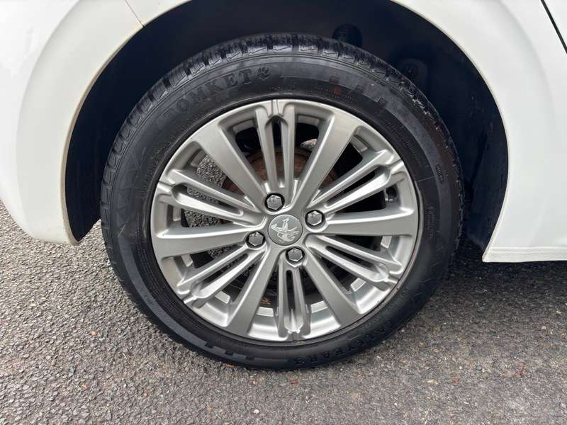 2016 PEUGEOT 208 2016 PEUGEOT 208