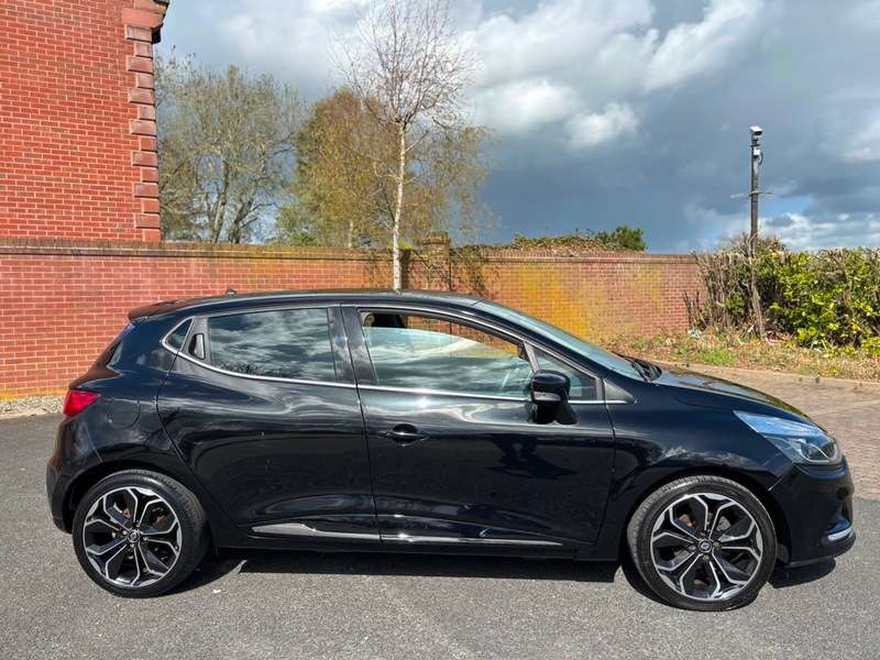 2019 RENAULT CLIO 2019 RENAULT CLIO