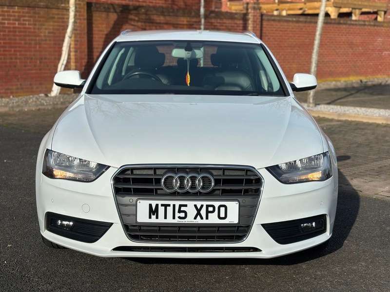 A 2015 AUDI A4 AVANT TDI SE TECHNIK £35 TAX A 2015 AUDI A4 AVANT TDI SE TECHNIK £35 TAX