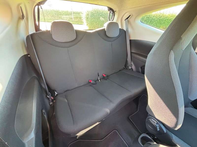 2017 TOYOTA AYGO 2017 TOYOTA AYGO