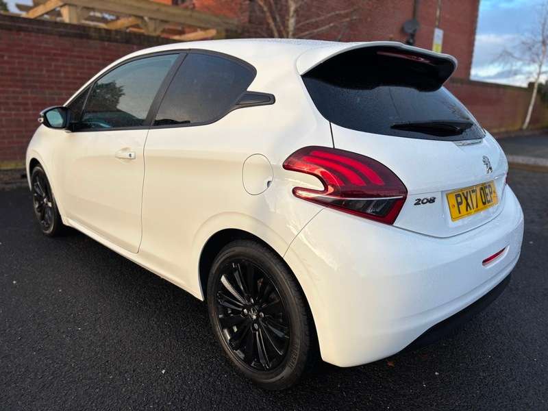 2017 PEUGEOT 208 2017 PEUGEOT 208