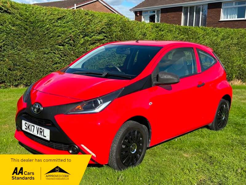A 2017 TOYOTA AYGO VVT-I X A 2017 TOYOTA AYGO VVT-I X