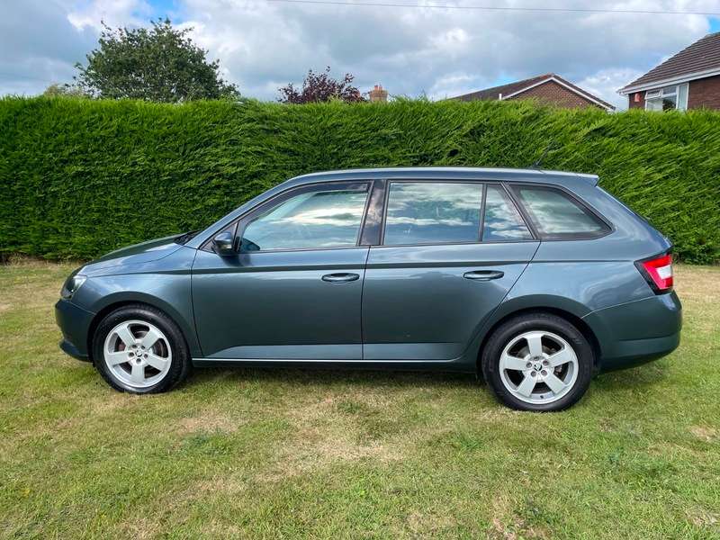 A 2016 SKODA FABIA S TDI ESTATE A 2016 SKODA FABIA S TDI ESTATE