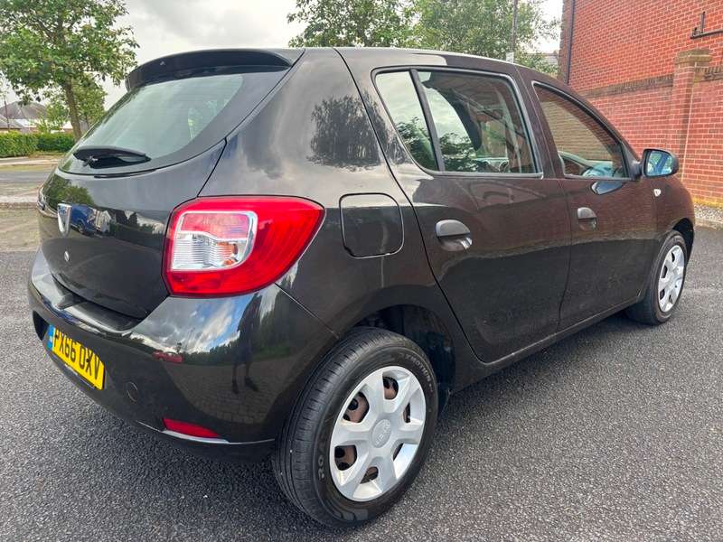 A 2016 DACIA SANDERO AMBIANCE A 2016 DACIA SANDERO AMBIANCE