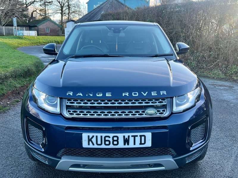 A 2018 LAND ROVER RANGE ROVER EVOQUE TD4 SE TECH 4WD A 2018 LAND ROVER RANGE ROVER EVOQUE TD4 SE TECH 4WD