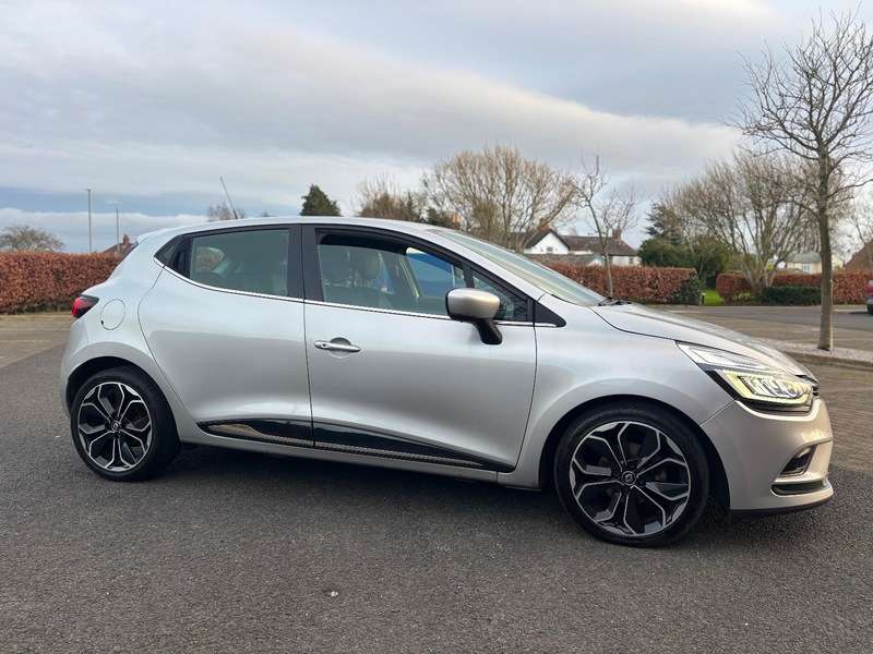2017 RENAULT CLIO 2017 RENAULT CLIO