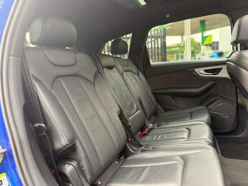 2017 AUDI SQ7 2017 AUDI SQ7