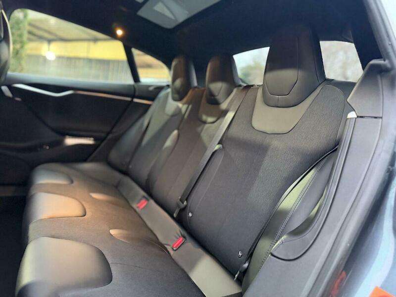 null TESLA MODEL S null TESLA MODEL S