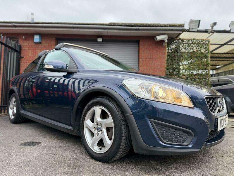 2011 VOLVO C30 2011 VOLVO C30