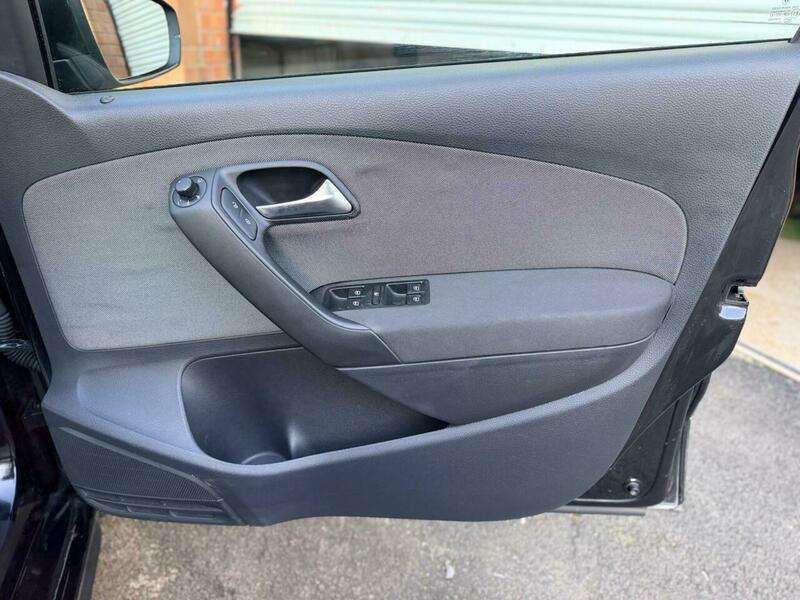 2011 VOLKSWAGEN POLO 2011 VOLKSWAGEN POLO