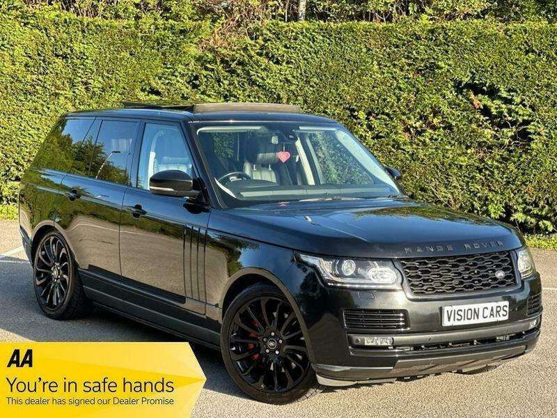 A 2013 LAND ROVER RANGE ROVER SDV8 VOGUE A 2013 LAND ROVER RANGE ROVER SDV8 VOGUE